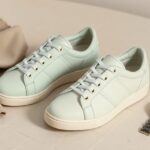 失敗しない！ペールトーンのスニーカーでおすすめの大人コーデ術